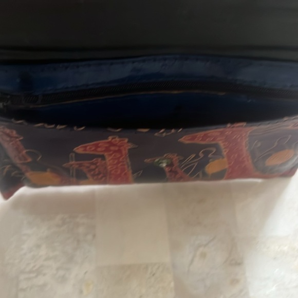 Leather Giraffe Print Women's Wallet - Picture 4 of 7